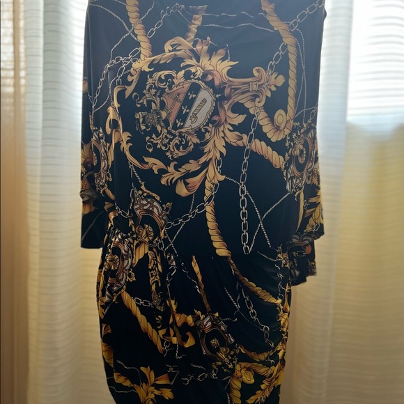 Black and Gold chain print dress - Picture 6 of 6